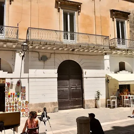 Palazzo Apostolico Orsini *
